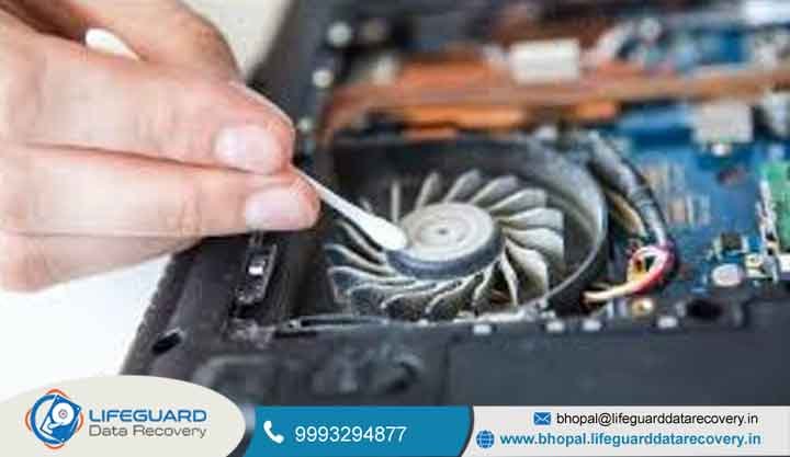 what causes laptop to heat up