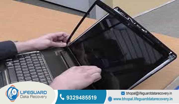 HP laptop screen replacement cost