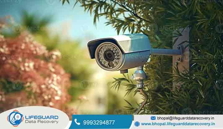 How many CCTV cameras does a house need?